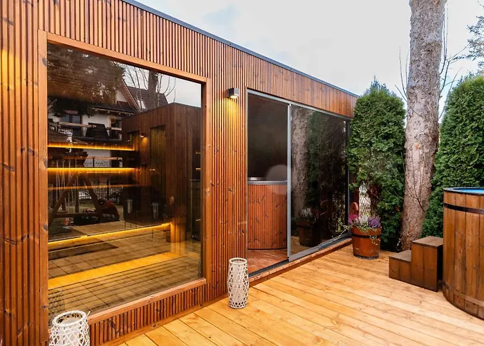 Hotel apartamentowy Delta 3*